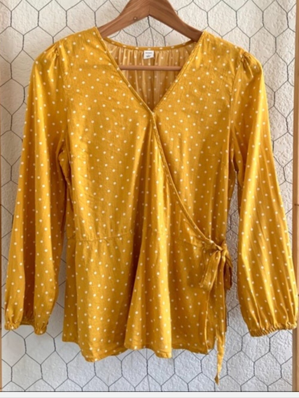 Old navy mustard With White polka dot wrap top medium Elastic Waist Boho